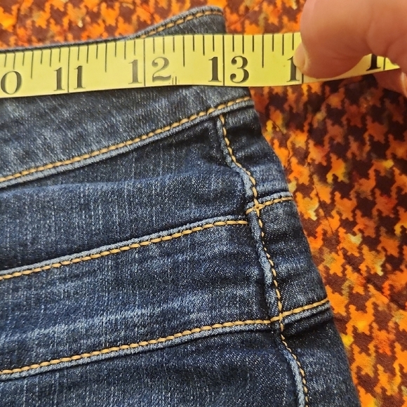 Refuge Women's Denim Blue Shorts - Picture 13 of 15